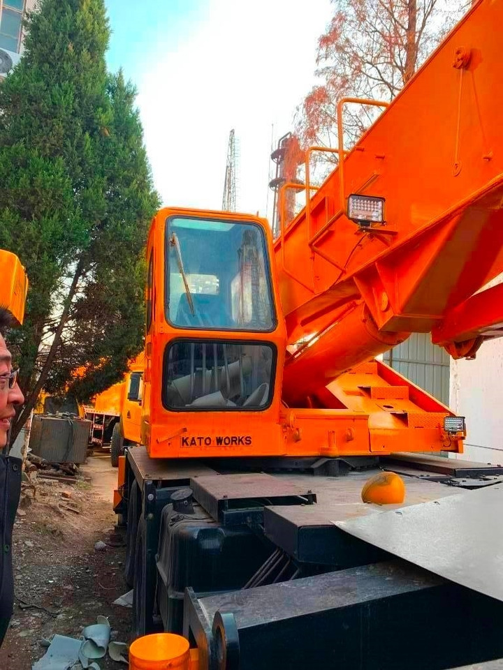 Kato NK 250 E - Terepjáró autódaru: 3 kép. Kato NK 250 E - Terepjáró autódaru: 3 kép.