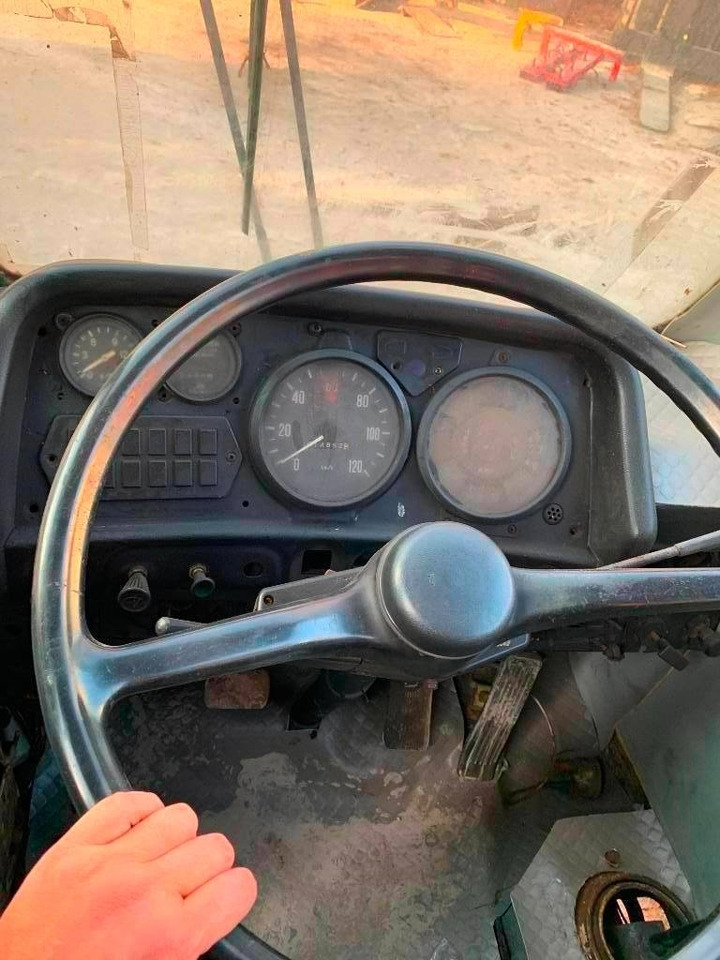 Terepjáró autódaru Kato NK 250 E: 13 kép.