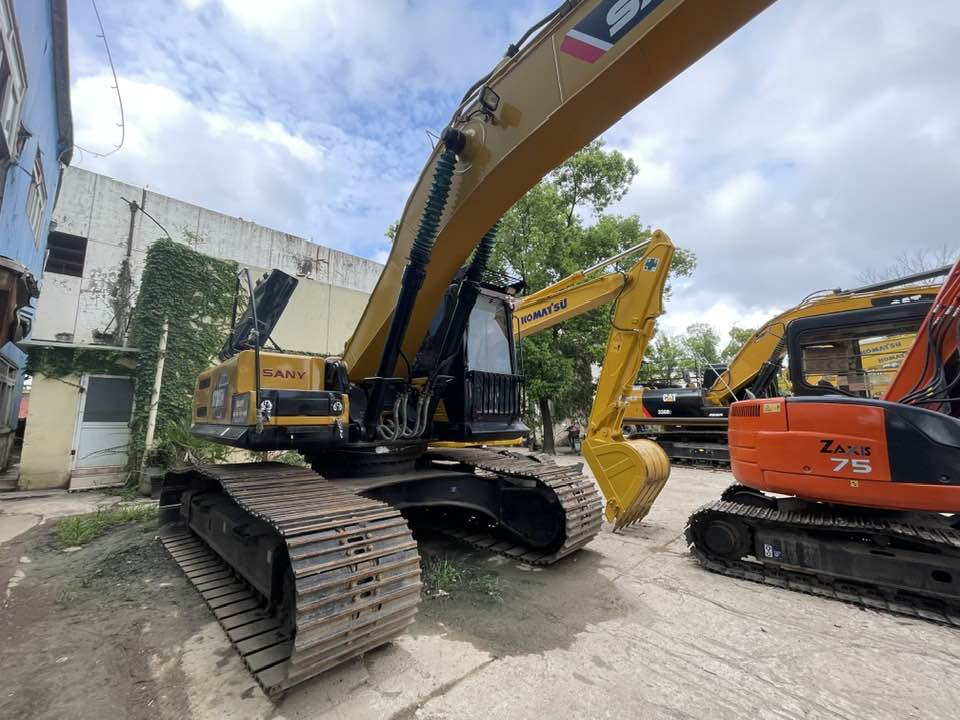 SANY SY305H - Kotrógép: 1 kép. SANY SY305H - Kotrógép: 1 kép.