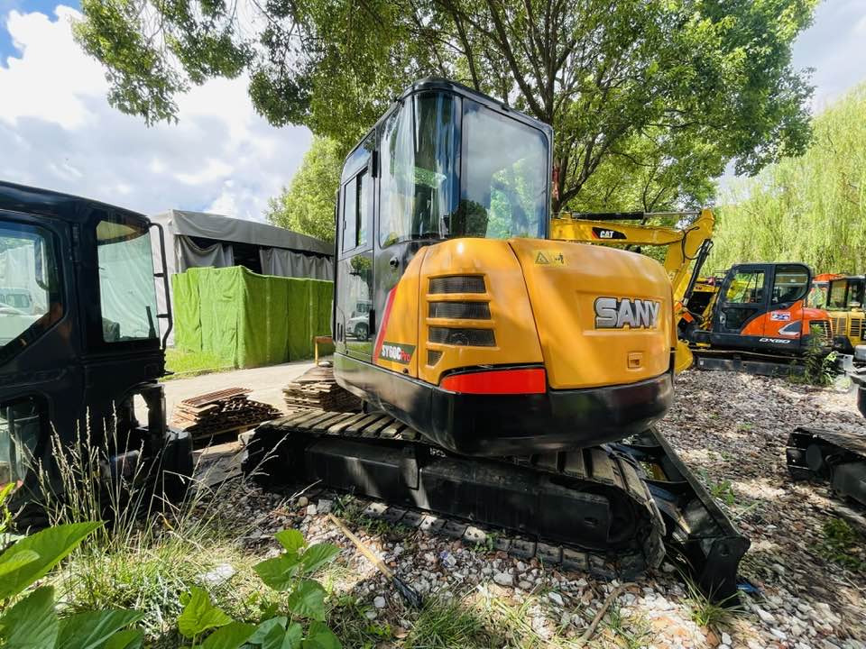 SANY SY60C - Minikotró: 4 kép. SANY SY60C - Minikotró: 4 kép.