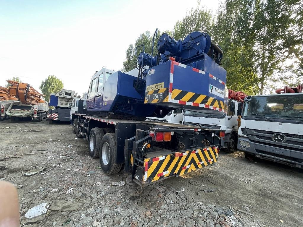 Tadano GT550 - Terepjáró autódaru: 3 kép. Tadano GT550 - Terepjáró autódaru: 3 kép.