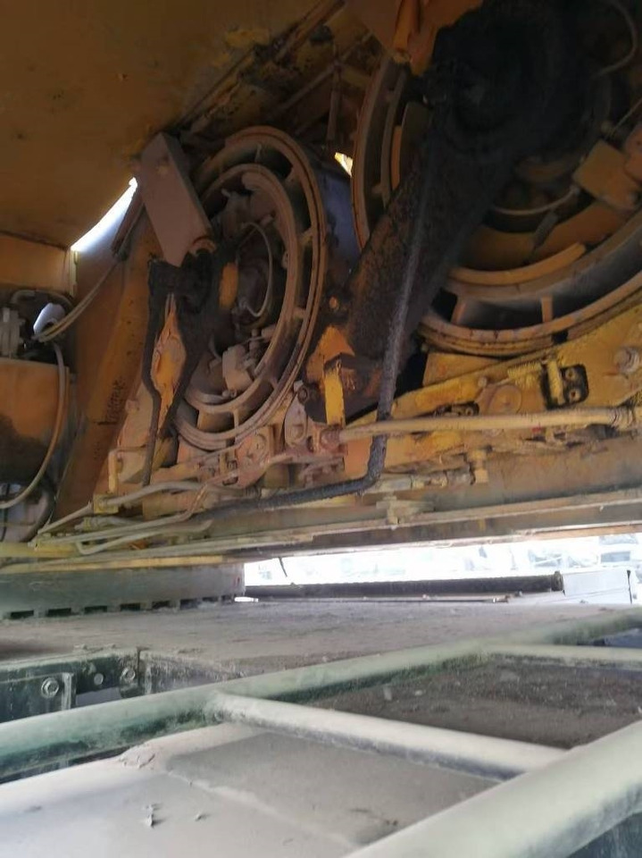 Tadano TL 300 E - Autódaru: 3 kép. Tadano TL 300 E - Autódaru: 3 kép.