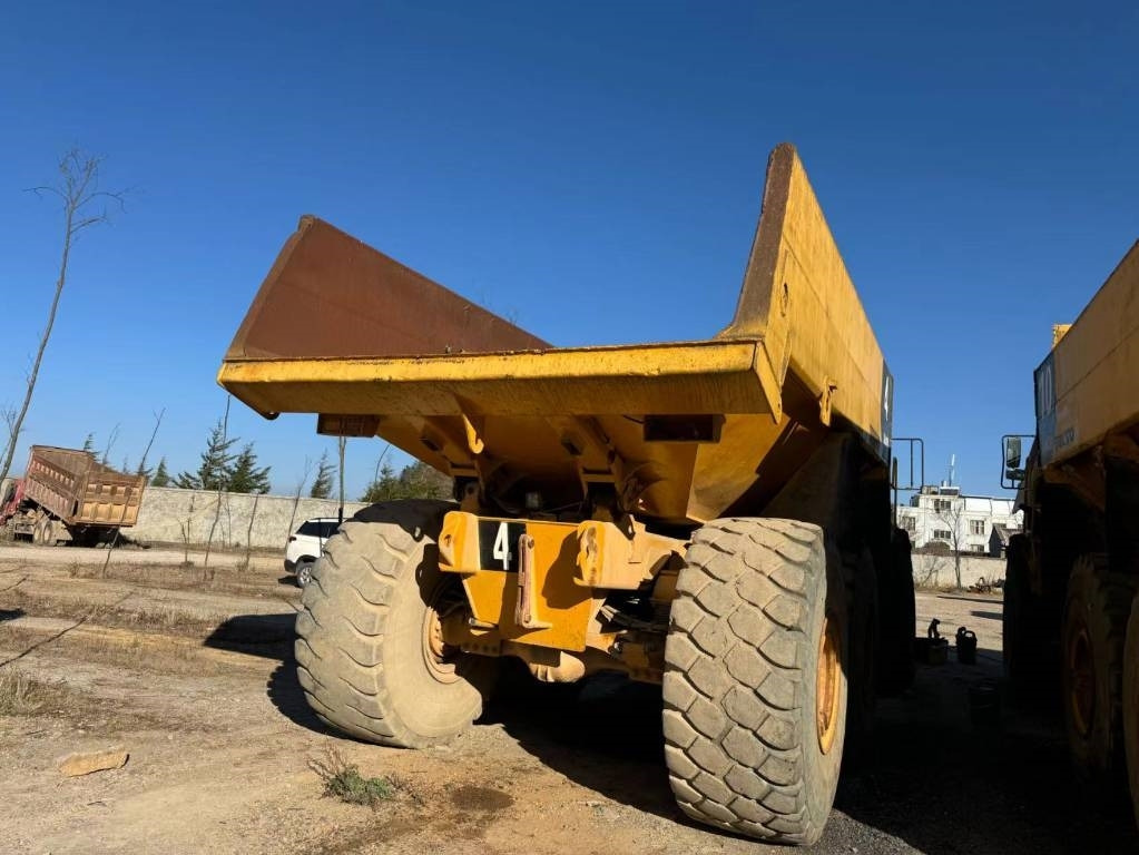 Volvo A 40 D - Csuklós dömper: 4 kép. Volvo A 40 D - Csuklós dömper: 4 kép.