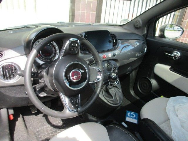 Fiat 500 1.0 GSE N3 Hybrid DOLCEVITA - Autó: 4 kép. Fiat 500 1.0 GSE N3 Hybrid DOLCEVITA - Autó: 4 kép.