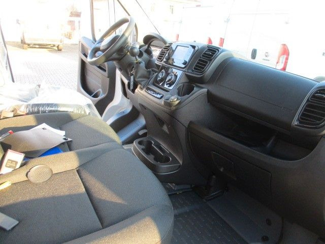 Furgon Fiat Ducato: 10 kép.