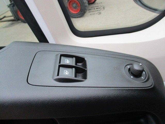 Fiat Ducato - Platós kisteherautó, Duplakabinos kisteherautó: 3 kép. Fiat Ducato - Platós kisteherautó, Duplakabinos kisteherautó: 3 kép.
