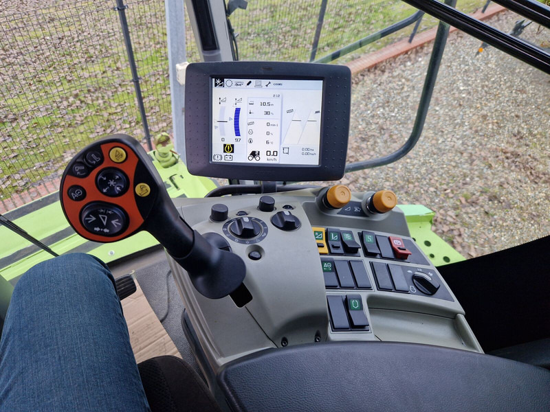 Kombájn a következők szállításához élelmiszer Claas Lexion 770: 17 kép.