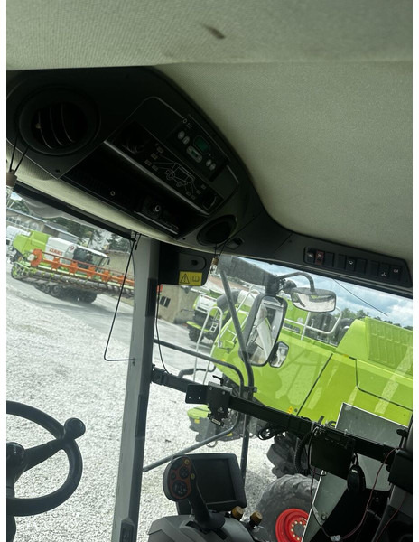 Kombájn a következők szállításához élelmiszer Claas Lexion 770 TT: 10 kép.