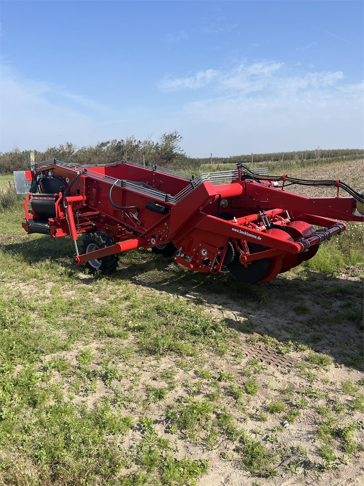 Becklönne SL1500HS  - Burgonyakombájn: 1 kép. Becklönne SL1500HS  - Burgonyakombájn: 1 kép.