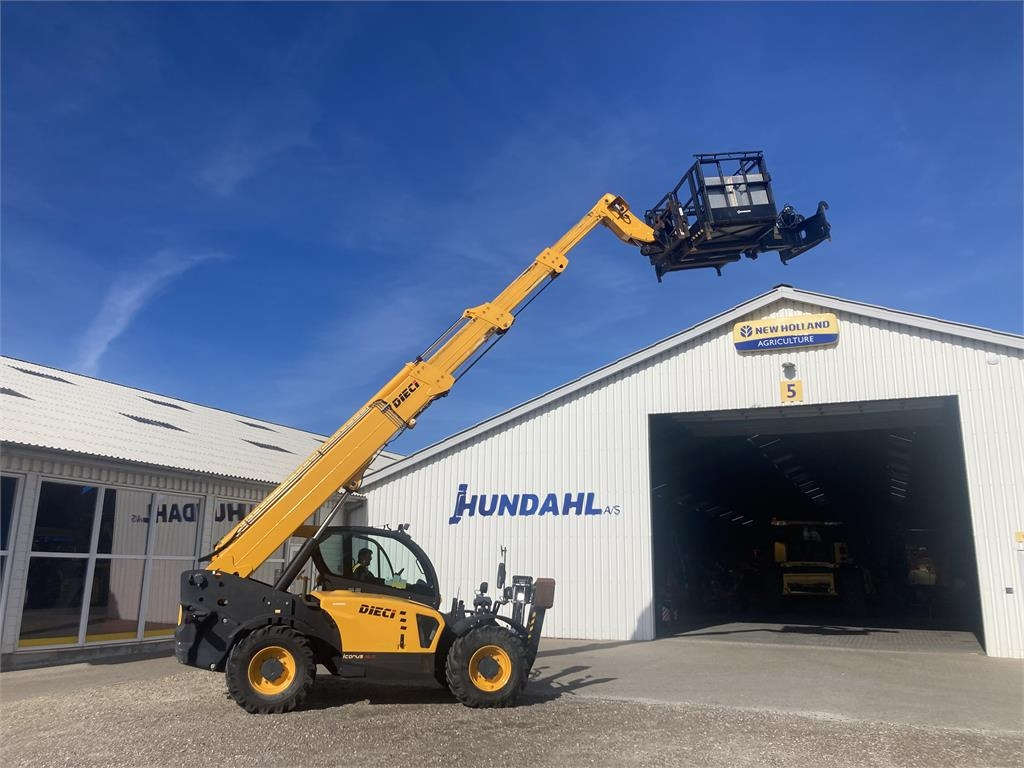 Dieci ICARUS 40.17 - Teleszkópos rakodó: 5 kép. Dieci ICARUS 40.17 - Teleszkópos rakodó: 5 kép.