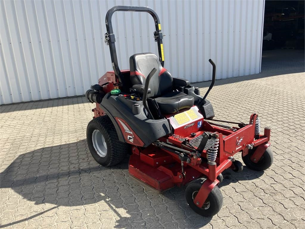 Ferris ZT 2600 IS 132CM - Kerti fűkasza: 2 kép. Ferris ZT 2600 IS 132CM - Kerti fűkasza: 2 kép.