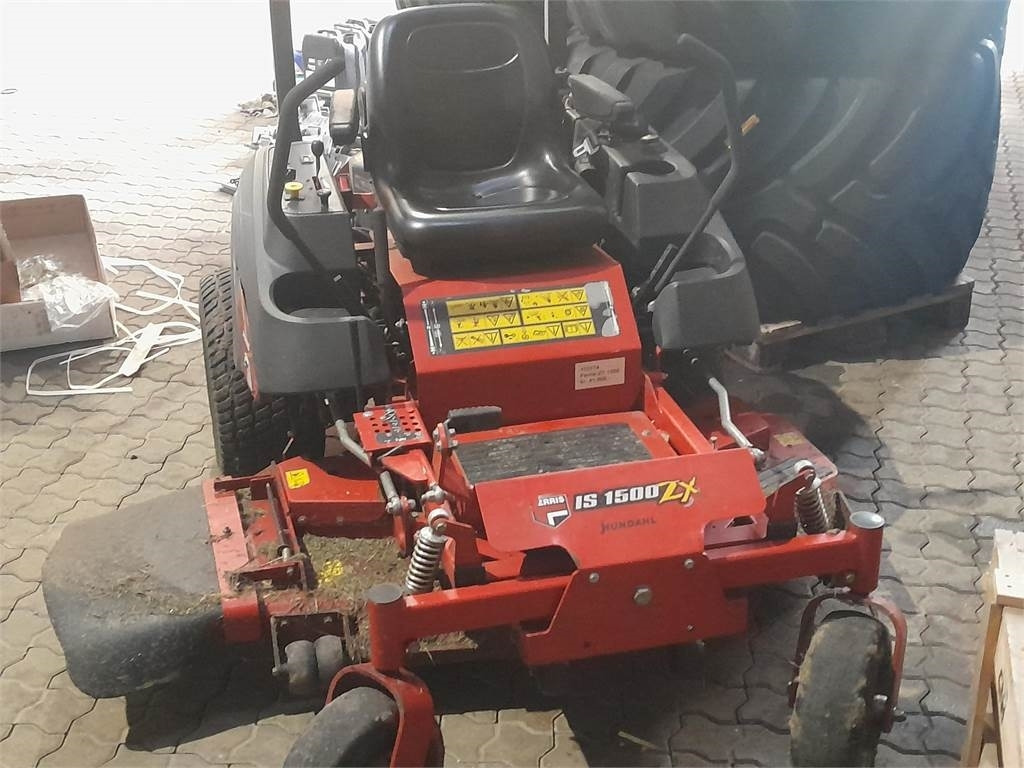 Ferris ZT1500IS 52KLIPPER - Kerti fűkasza: 3 kép. Ferris ZT1500IS 52KLIPPER - Kerti fűkasza: 3 kép.