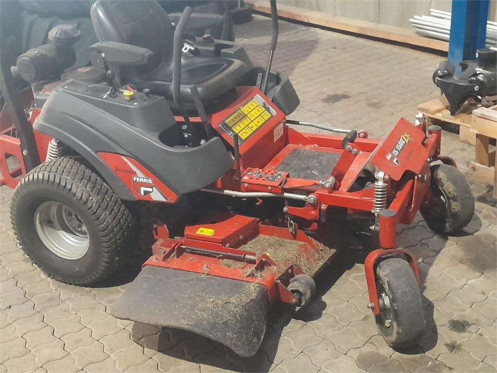 Ferris ZT1500IS 52KLIPPER - Kerti fűkasza: 1 kép. Ferris ZT1500IS 52KLIPPER - Kerti fűkasza: 1 kép.