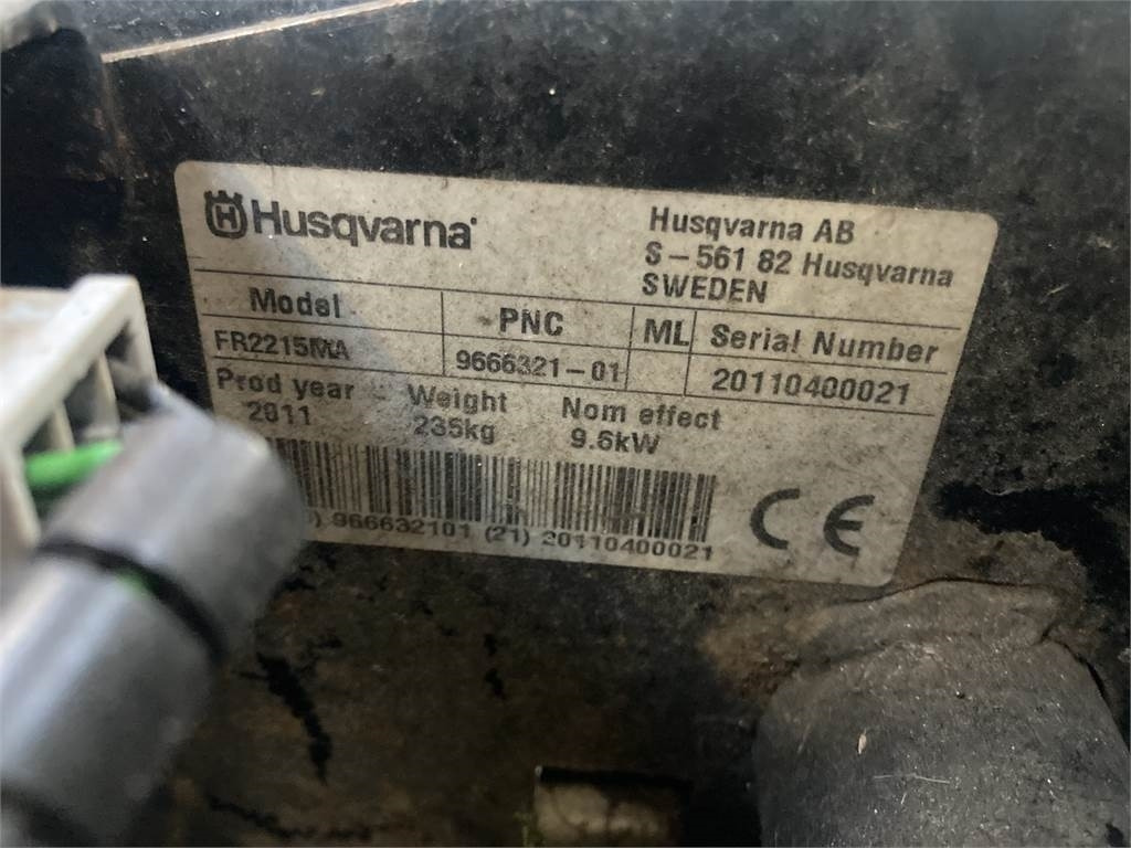 Jonsered FR2215MA - Kommunális traktor: 3 kép. Jonsered FR2215MA - Kommunális traktor: 3 kép.