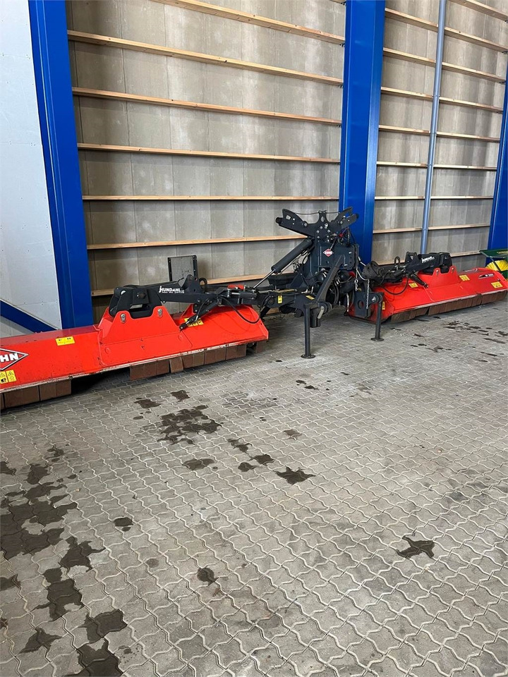 Kuhn BP 8300 - Szárzúzó: 1 kép. Kuhn BP 8300 - Szárzúzó: 1 kép.