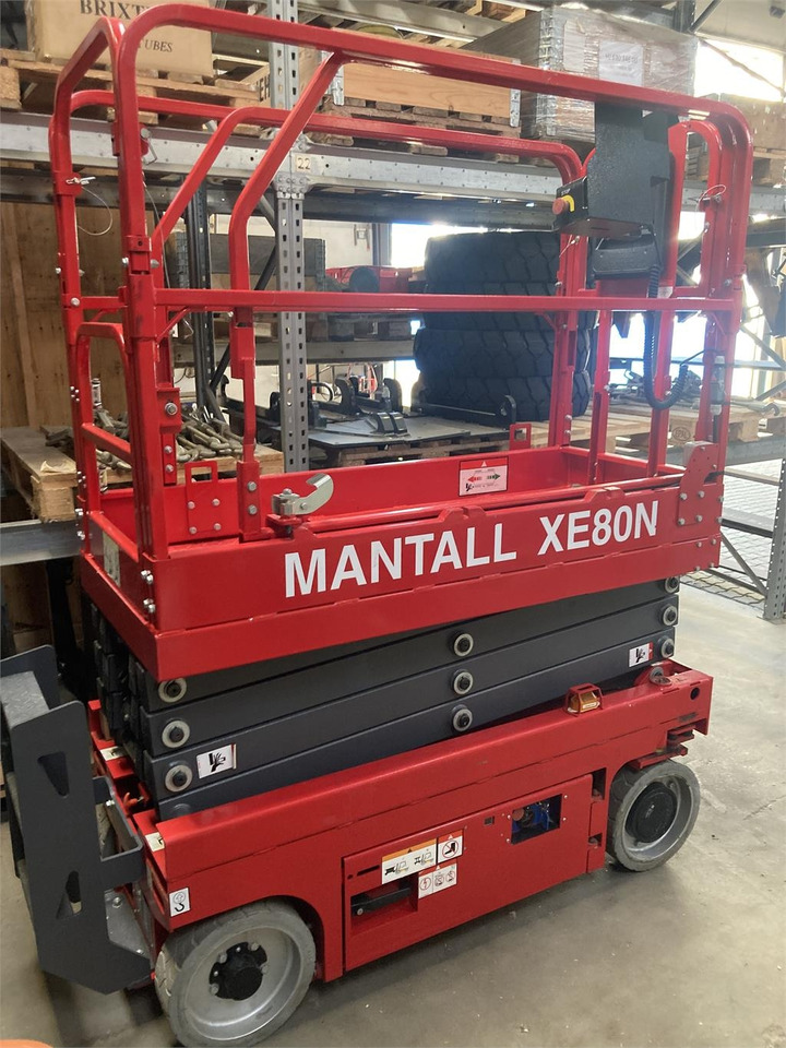 Mantall XE80N - Ollós emelő: 3 kép. Mantall XE80N - Ollós emelő: 3 kép.