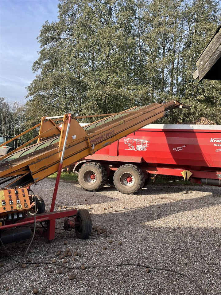 Miedema LBV160-70 - Futószalag: 1 kép. Miedema LBV160-70 - Futószalag: 1 kép.