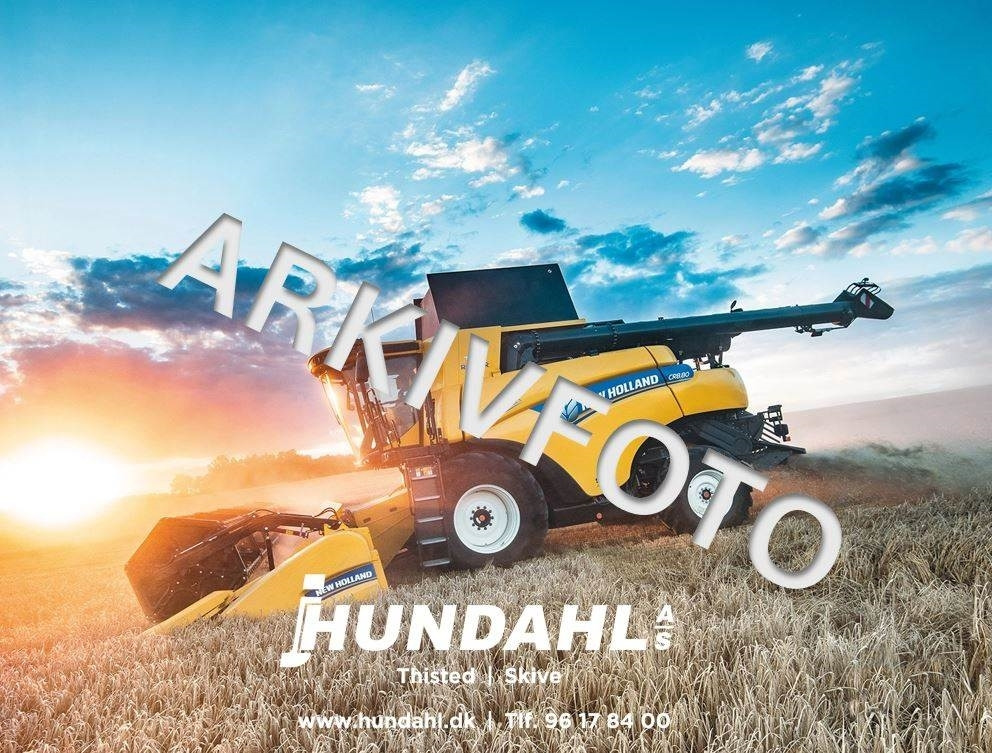 New Holland CR8.90 ST5 EMEA 14.5 - Kombájn: 1 kép. New Holland CR8.90 ST5 EMEA 14.5 - Kombájn: 1 kép.