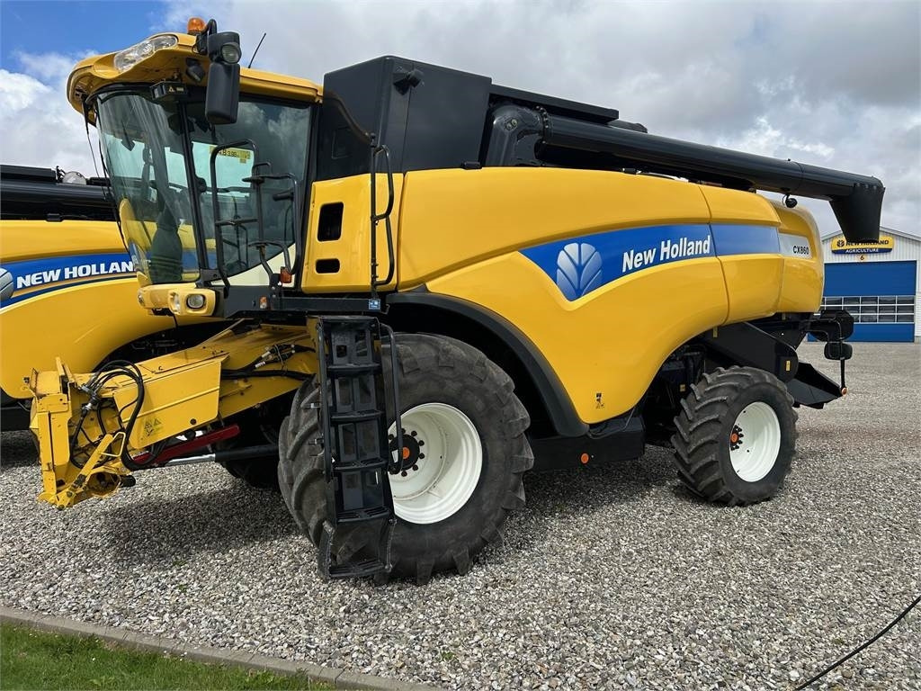 New Holland CX860 SLH - Kombájn: 1 kép. New Holland CX860 SLH - Kombájn: 1 kép.