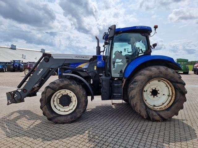 New Holland T6090RCSS SWII - Traktor: 1 kép. New Holland T6090RCSS SWII - Traktor: 1 kép.