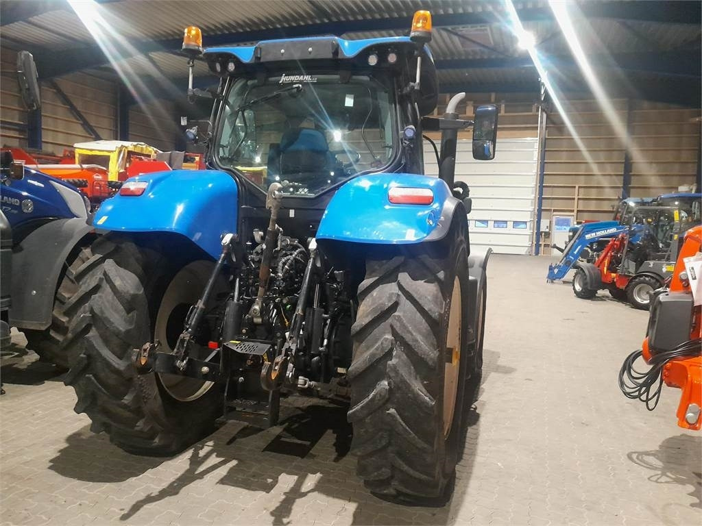New Holland T7.195S STAGE V - Traktor: 3 kép. New Holland T7.195S STAGE V - Traktor: 3 kép.