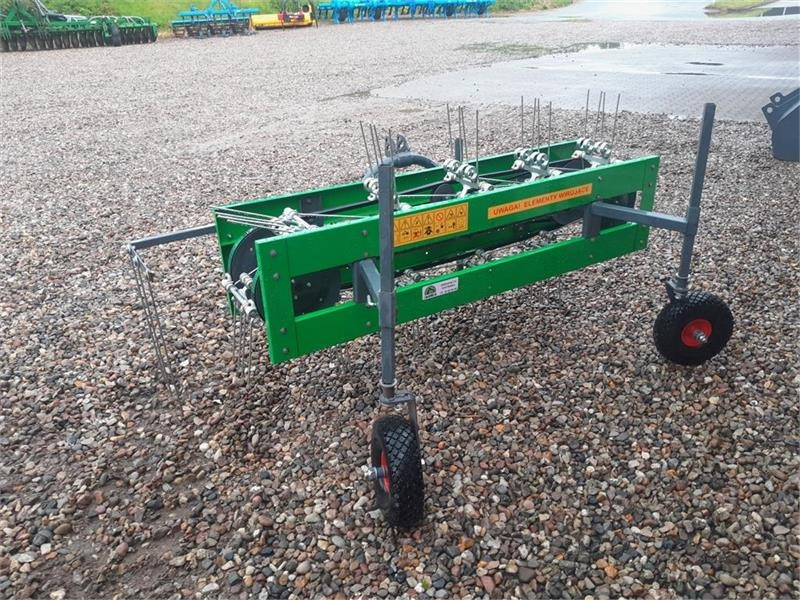 - - - HØ VENDER - Adapterek - Kommunális traktor: 4 kép. - - - HØ VENDER - Adapterek - Kommunális traktor: 4 kép.