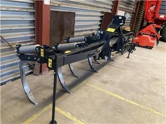 Agro-Tom 4 meter m. lift - Kultivátor: 1 kép. Agro-Tom 4 meter m. lift - Kultivátor: 1 kép.