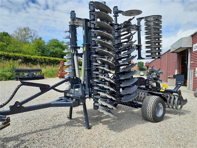 Agro-Tom 6.0 m. HD bugseret - Tárcsás borona: 1 kép. Agro-Tom 6.0 m. HD bugseret - Tárcsás borona: 1 kép.