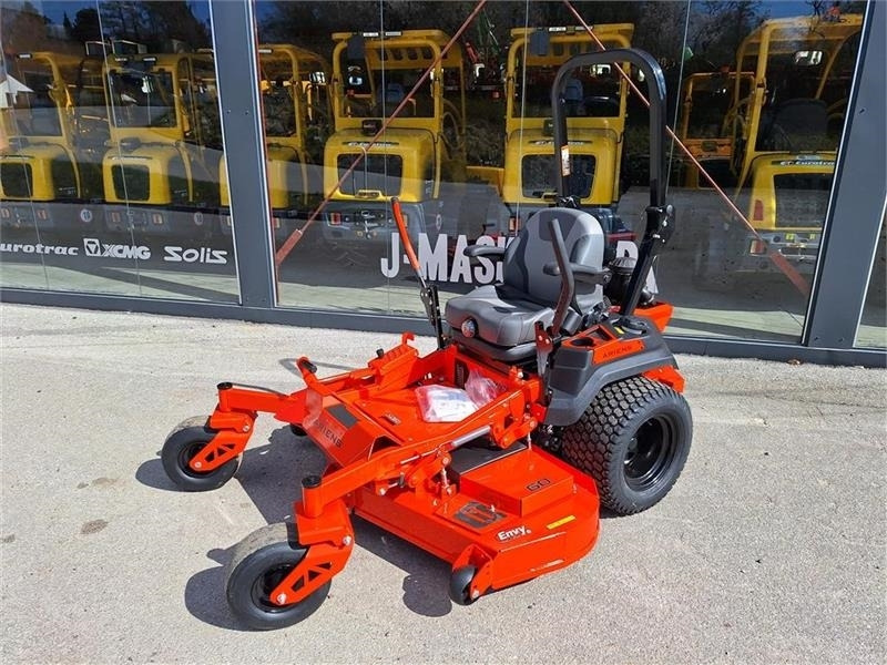 Ariens Zenith 60" (152 cm Klippe bredde) - Kommunális traktor: 1 kép. Ariens Zenith 60" (152 cm Klippe bredde) - Kommunális traktor: 1 kép.