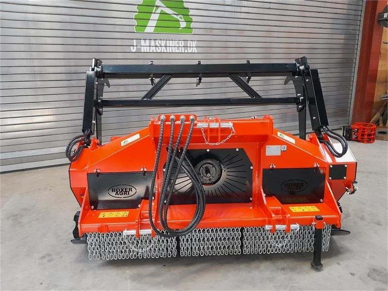 - - - BOXER AGRI - Erdészeti mulcsozó: 2 kép. - - - BOXER AGRI - Erdészeti mulcsozó: 2 kép.