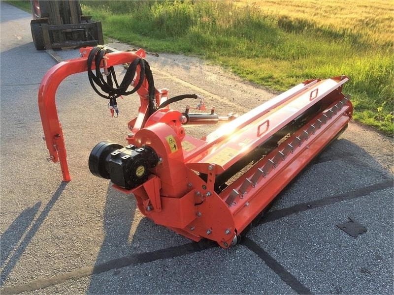 - - - Boxer 2.40 sideforskud klipper - Padkakasza: 4 kép. - - - Boxer 2.40 sideforskud klipper - Padkakasza: 4 kép.