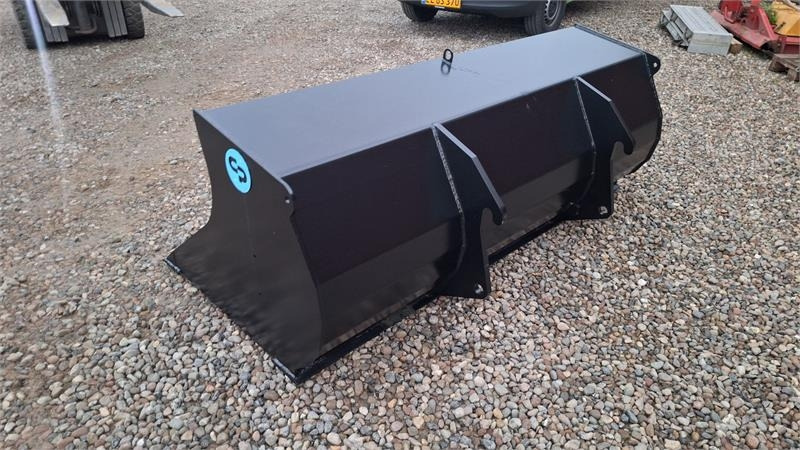 C&P Metal jordskovl - Rakodókanál: 5 kép. C&P Metal jordskovl - Rakodókanál: 5 kép.