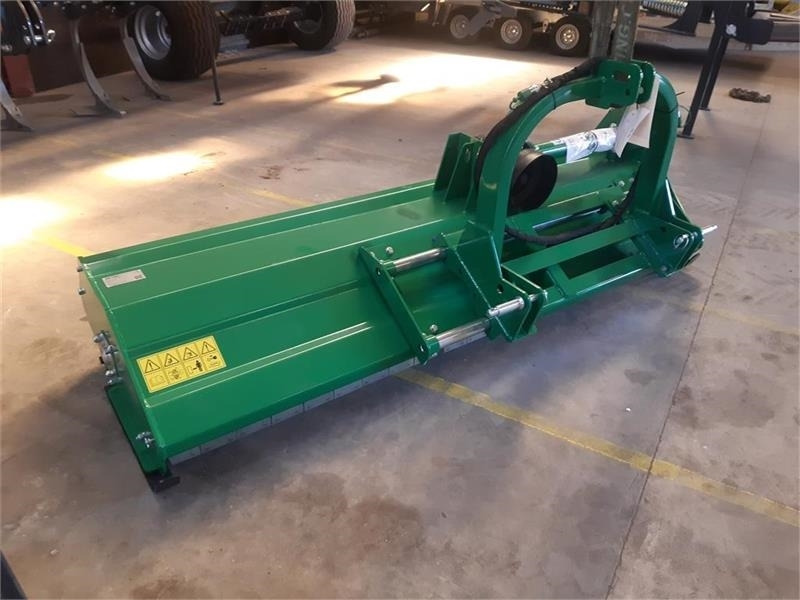 Dk-Tec 220cm - Szárzúzó: 2 kép. Dk-Tec 220cm - Szárzúzó: 2 kép.