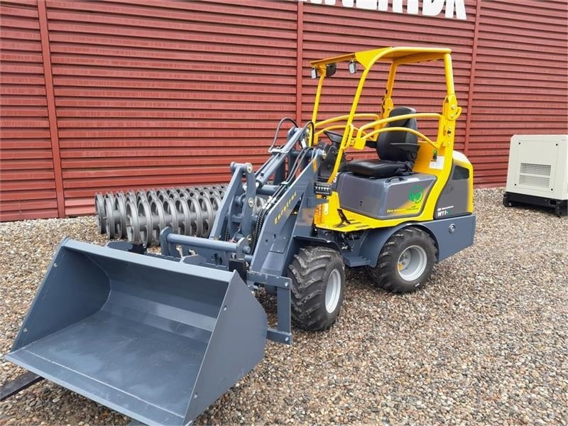 Eurotrac W11 ELEKTRISK - Derékcsuklós rakodó: 2 kép. Eurotrac W11 ELEKTRISK - Derékcsuklós rakodó: 2 kép.