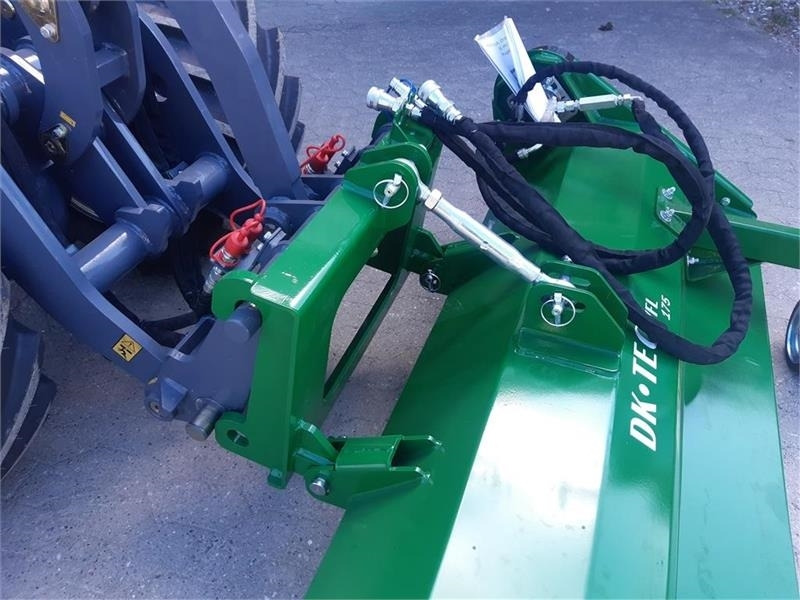 Eurotrac slagleklipper hydraulisk - Szárzúzó: 3 kép. Eurotrac slagleklipper hydraulisk - Szárzúzó: 3 kép.