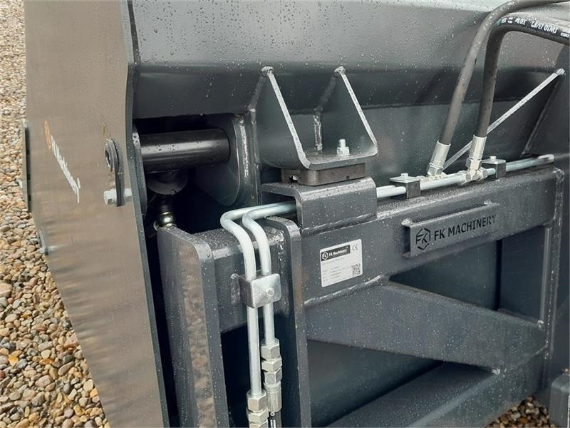 - - - FK MASCHINERY - Rakodókanál: 3 kép. - - - FK MASCHINERY - Rakodókanál: 3 kép.