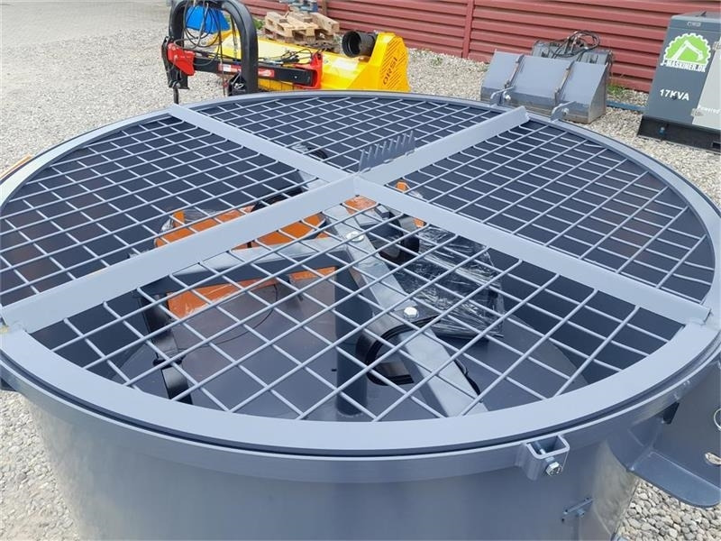 - - - FK MASCHINERY - Betonkeverő: 5 kép. - - - FK MASCHINERY - Betonkeverő: 5 kép.