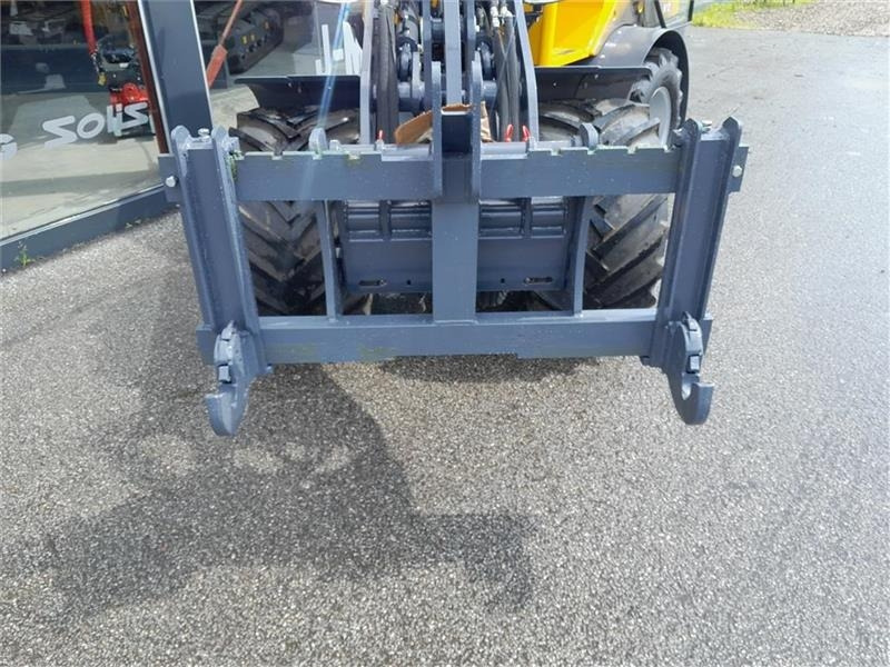 FK Machinery 3 PUNKTS OPHÆNG - Gyorscsatlakozó - Építőipari gépek: 2 kép. FK Machinery 3 PUNKTS OPHÆNG - Gyorscsatlakozó - Építőipari gépek: 2 kép.