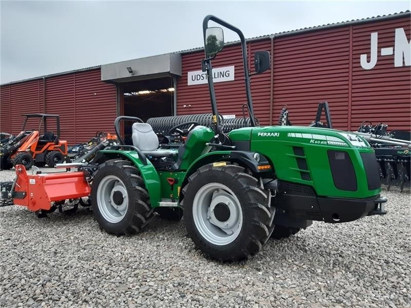 Ferrari alle modeller - Kommunális traktor: 2 kép. Ferrari alle modeller - Kommunális traktor: 2 kép.