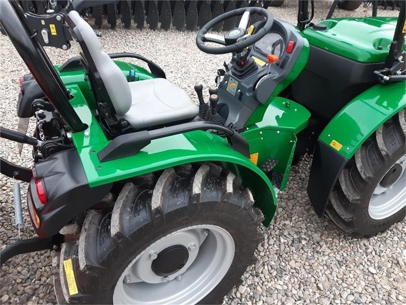 Ferrari alle modeller - Kommunális traktor: 4 kép. Ferrari alle modeller - Kommunális traktor: 4 kép.