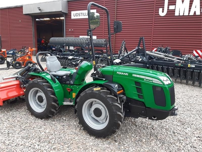 Ferrari alle modeller - Kommunális traktor: 1 kép. Ferrari alle modeller - Kommunális traktor: 1 kép.