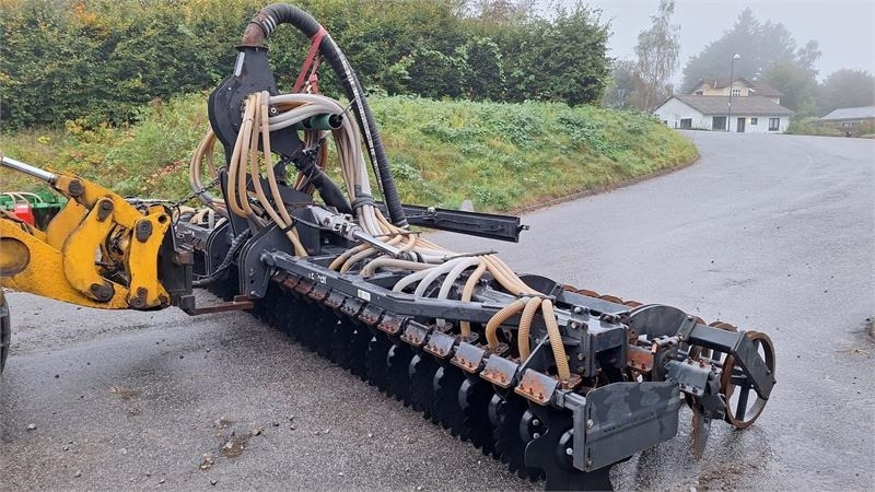 Inter-Tech 7,5 MTR - Szippantó tartálykocsi: 1 kép. Inter-Tech 7,5 MTR - Szippantó tartálykocsi: 1 kép.
