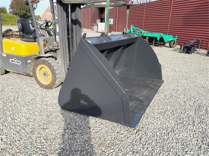 - - - Inter Tech - Kanál - Építőipari gépek: 2 kép. - - - Inter Tech - Kanál - Építőipari gépek: 2 kép.