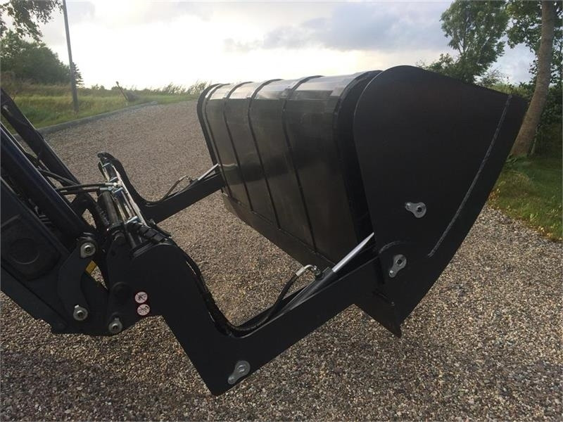 - - - J-Maskiner 2400 Højtipskovl - Kanál - Építőipari gépek: 2 kép. - - - J-Maskiner 2400 Højtipskovl - Kanál - Építőipari gépek: 2 kép.