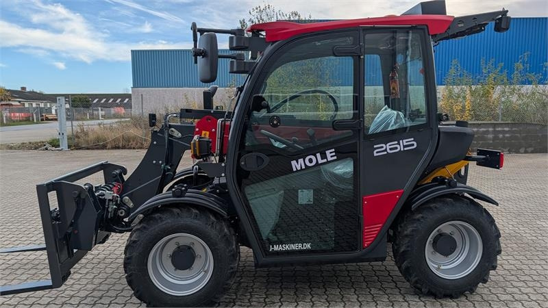 Mole 2615 - Teleszkópos rakodó: 3 kép. Mole 2615 - Teleszkópos rakodó: 3 kép.