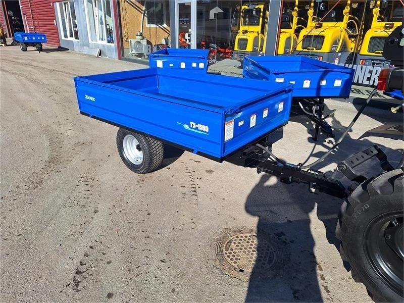 - - - SOLIS VOGN - Mezőgazdasági billenőpótkocsi: 3 kép. - - - SOLIS VOGN - Mezőgazdasági billenőpótkocsi: 3 kép.