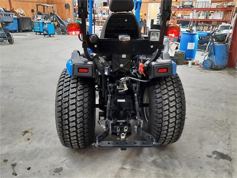 Solis 26 hst - Kommunális traktor: 5 kép. Solis 26 hst - Kommunális traktor: 5 kép.