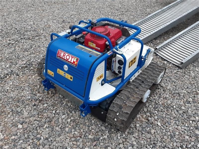 X-rot 70 cm med Honda GXV390 hybrid - Kerti fűkasza: 4 kép. X-rot 70 cm med Honda GXV390 hybrid - Kerti fűkasza: 4 kép.