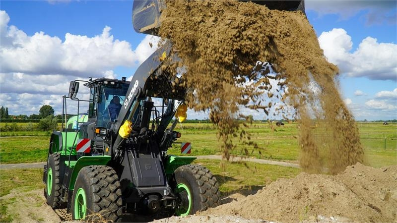 XCMG XC968-EV ELEKTRISK - Gumikerekes homlokrakodó: 4 kép. XCMG XC968-EV ELEKTRISK - Gumikerekes homlokrakodó: 4 kép.