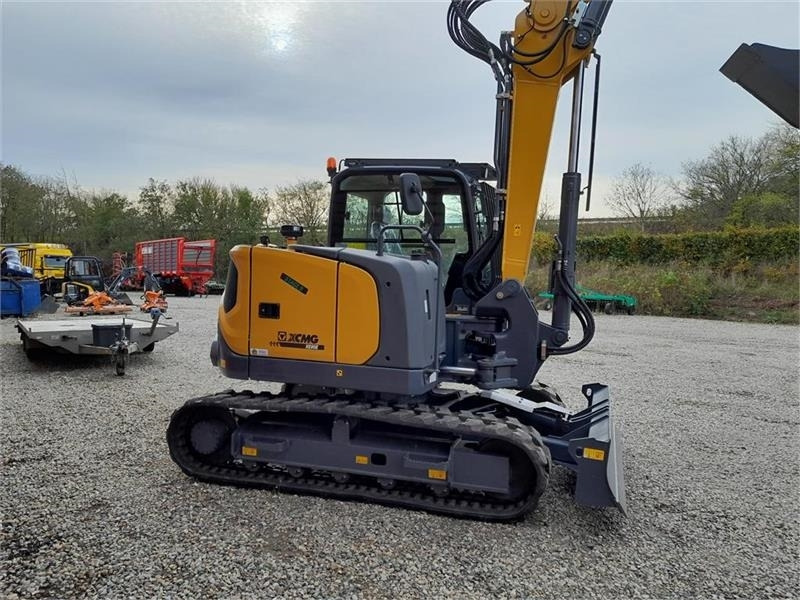 XCMG XE80E - Lánctalpas kotró: 5 kép. XCMG XE80E - Lánctalpas kotró: 5 kép.